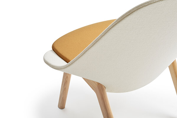 Penna Lounge Detail - Clear over Ash